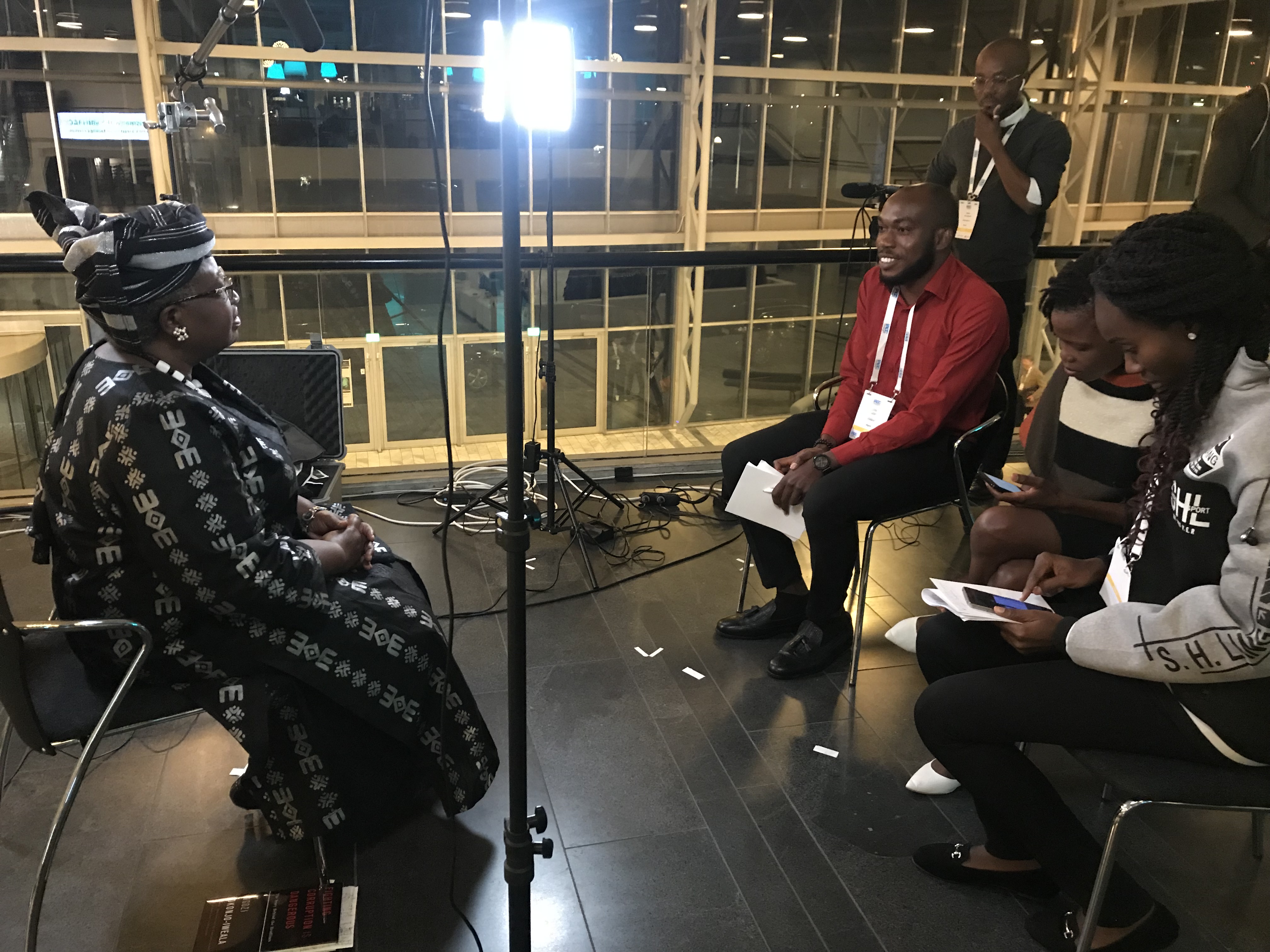 Linus Unah interviewing former Nigerian minister of finance Ngozi Okonjo-Iweala.