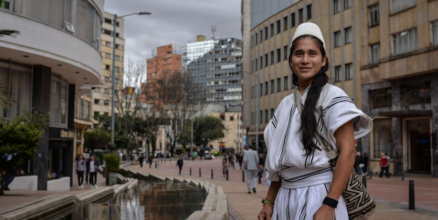 Young university student from the Arhuaco community in Bogotá
