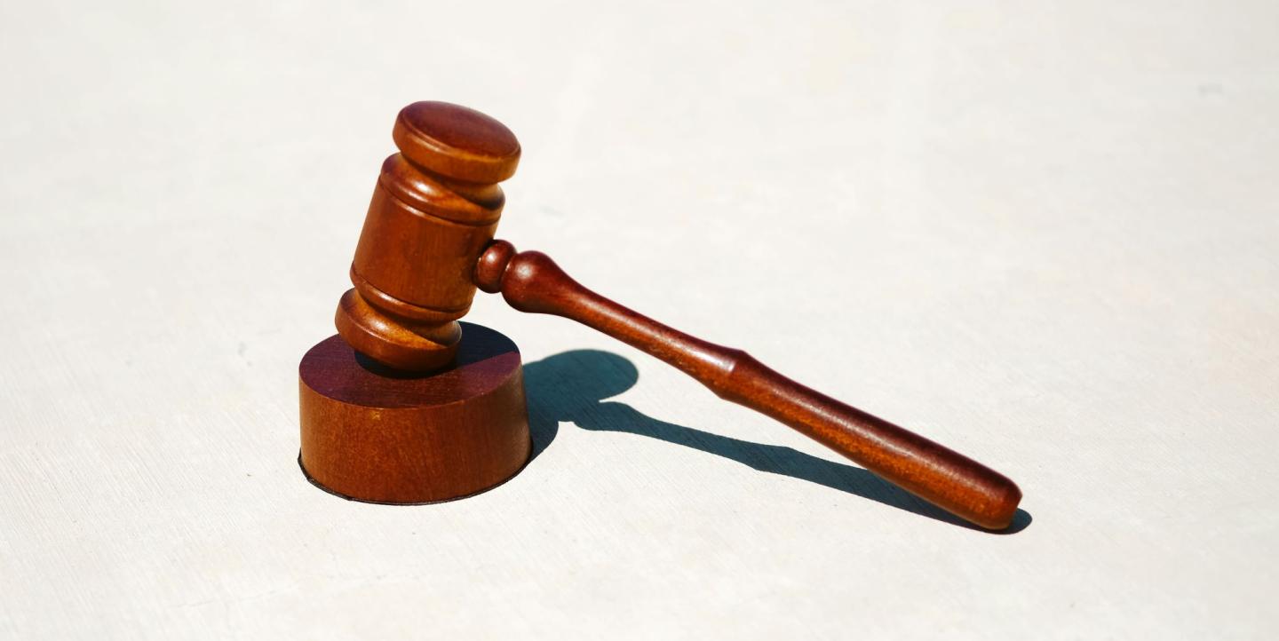 Martillo de tribunal