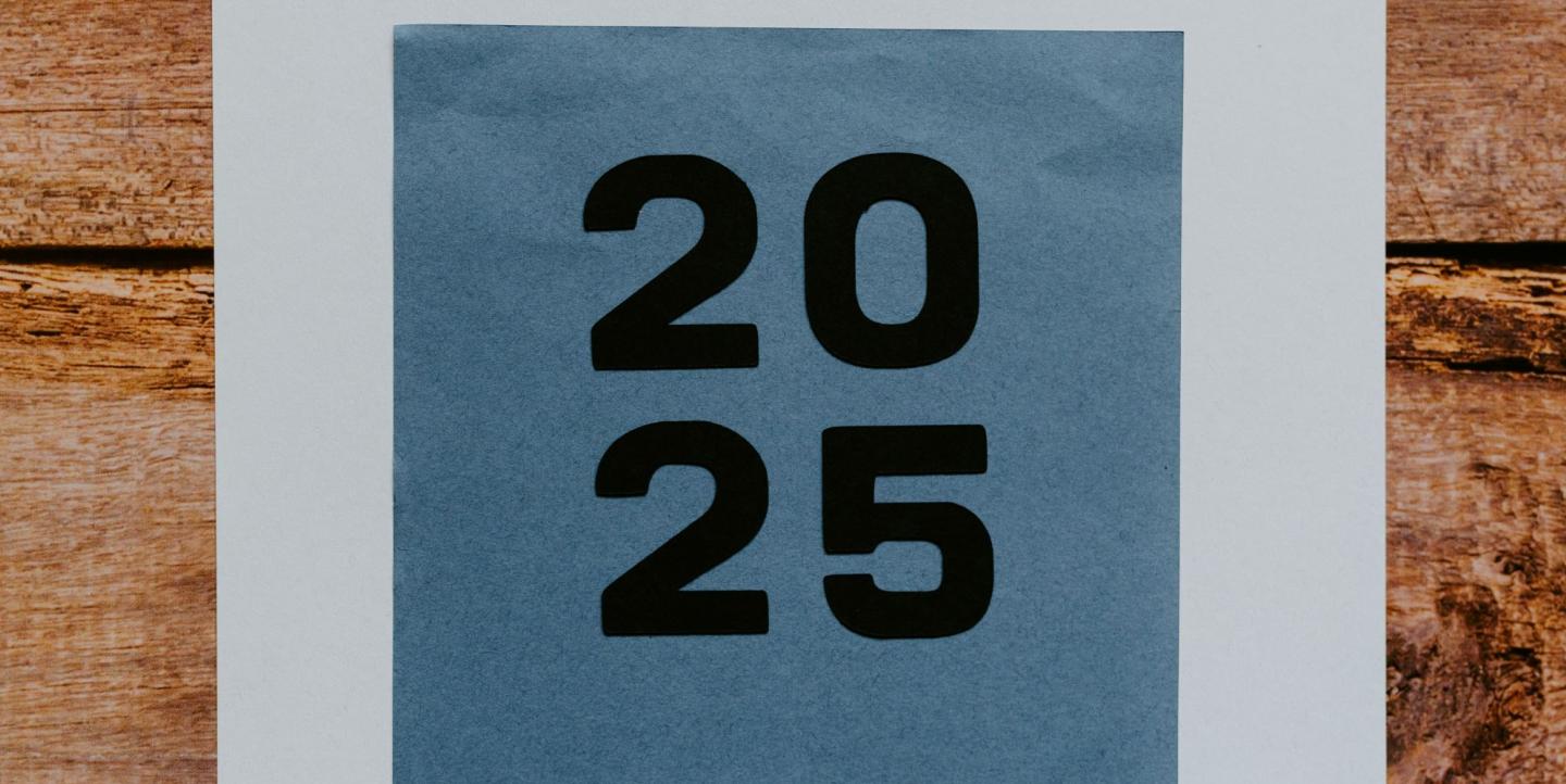 Affiche avec le nombre 2025