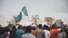 People with Nigerian flag