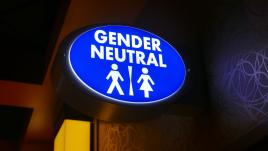 Placa gênero neutro