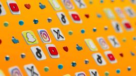 Logos d'entreprises de réseaux sociaux, dont X, TikTok, Youtube, Instagram et Snapchat