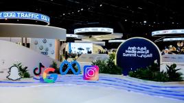 قمة الإعلام العربي 2025: المستقبل بين الحقيقة المحاصرة وخوارزميات لا تشم رائحة الإسبريسو! 