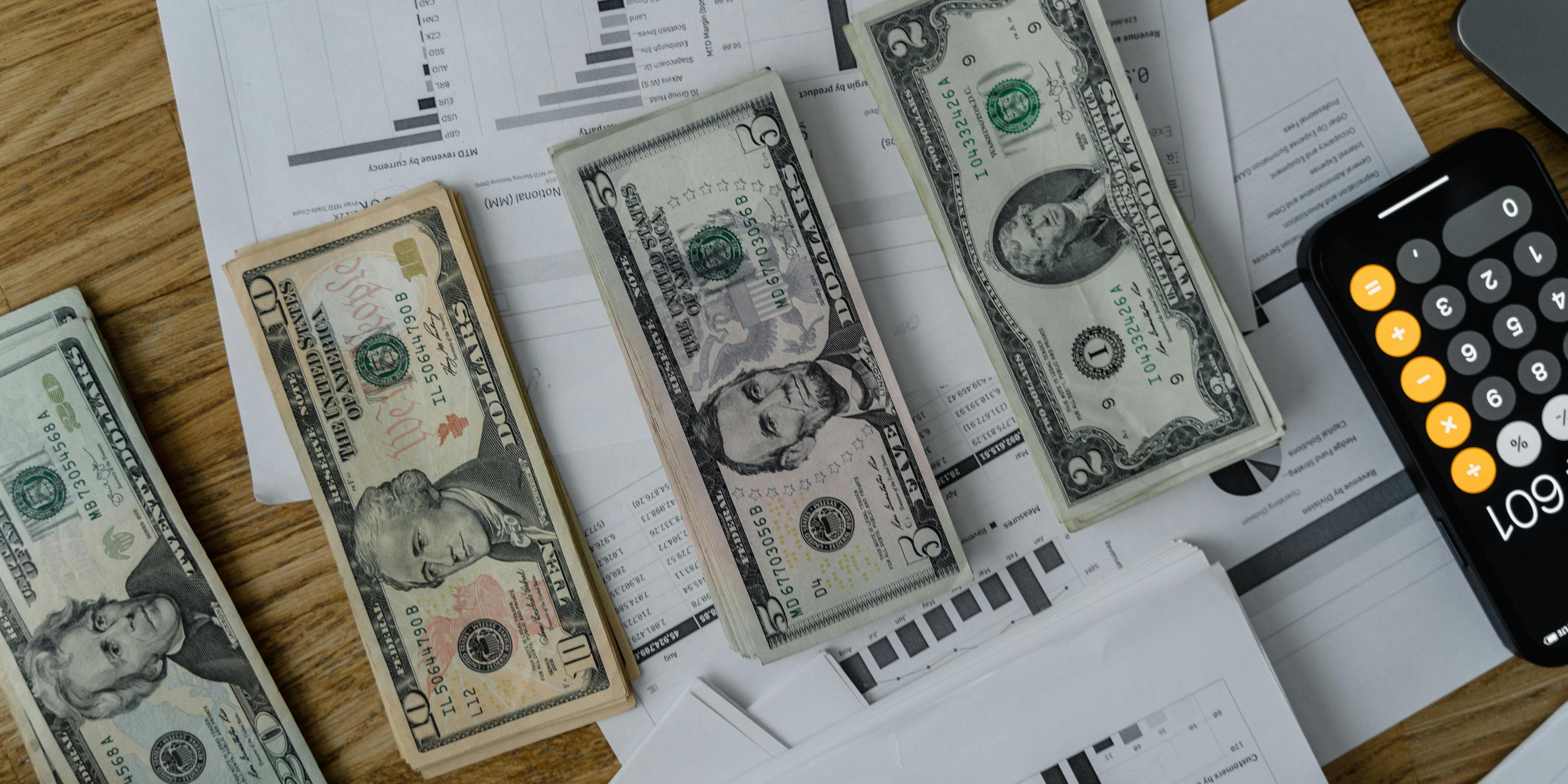 How to write an easy-to-understand business or economics story